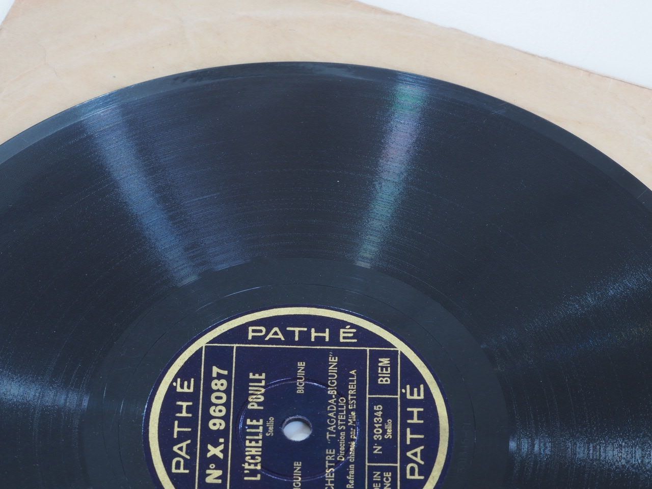 Vinyles: DISQUES 78 TOURS – D'occasion à Lausanne par Leag 7