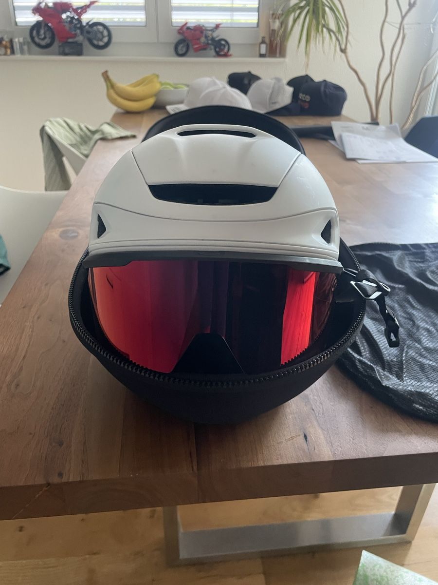 Oakley Casques: Oakley Aro7 Velohelm – D'occasion à Gossau ZH par Oliver.12 1