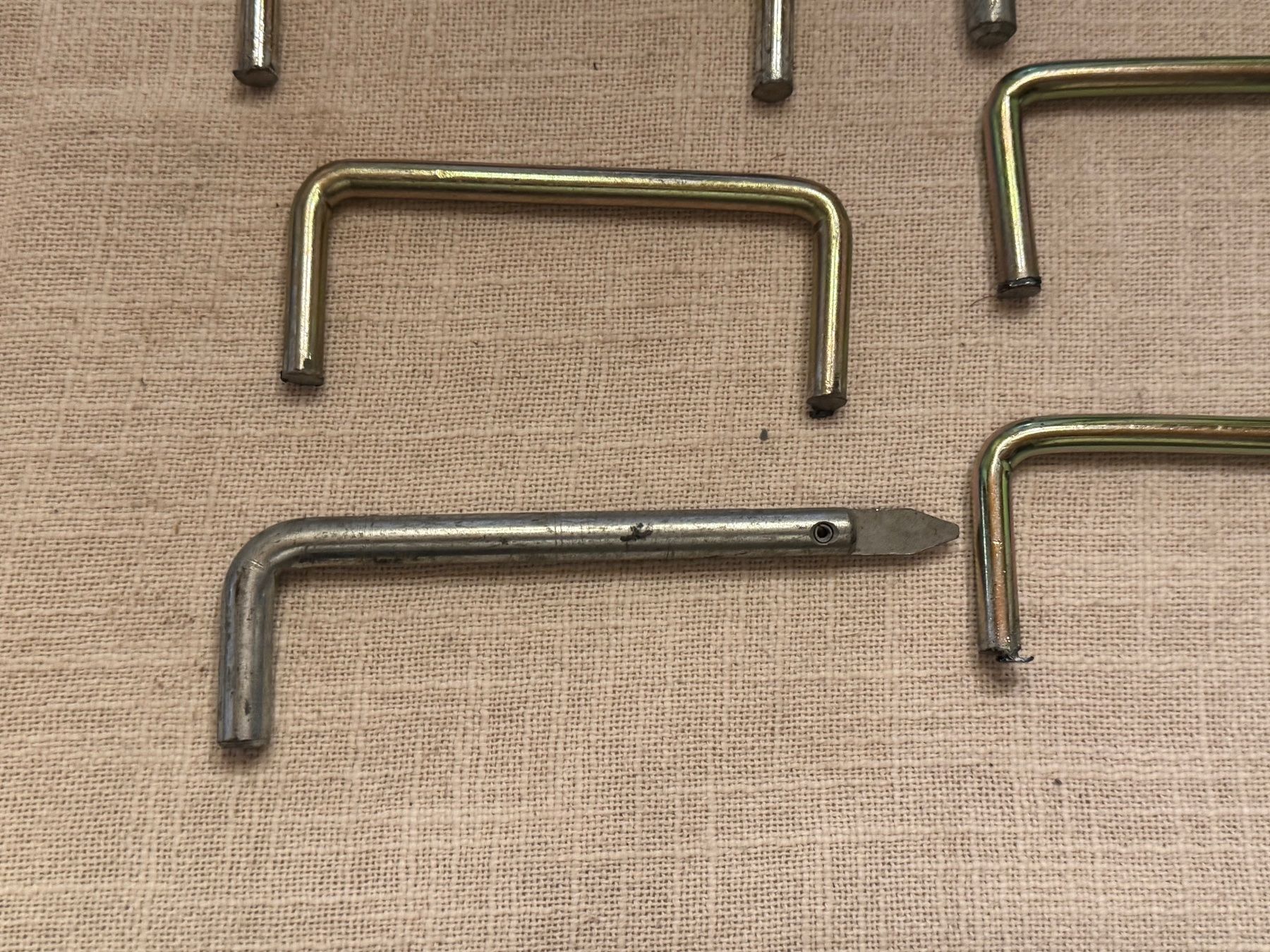 Ferramenta: 10x gebrauchte Metallgriffe – Usato da Winterthur venduto da sportdisco2 2