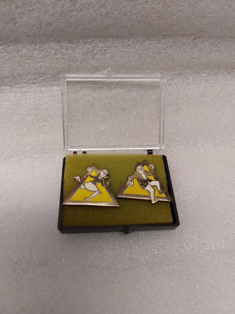 Spille & Fermagli: 2x Pins Slip hazard !! Frs 1 – Nuovo (secondo la descrizione) da Pambio Noranco venduto da Pol69 1