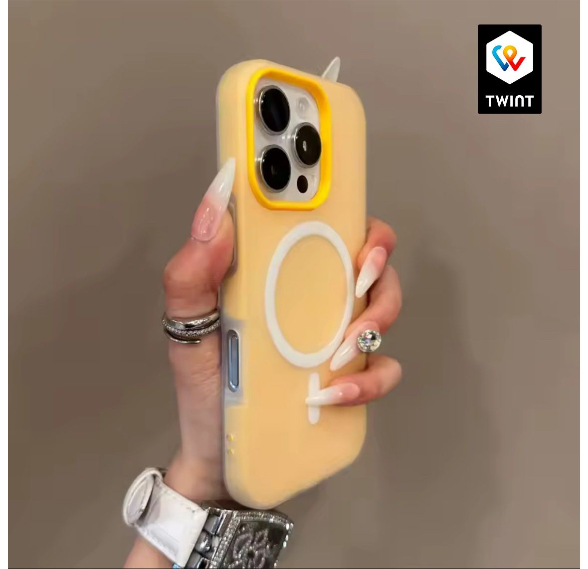 Cover & Protezioni schermo: iPhone 16 Pro Magsafe Case Gelb – Nuovo e nell'imballaggio originale da Zürich venduto da fresh0001