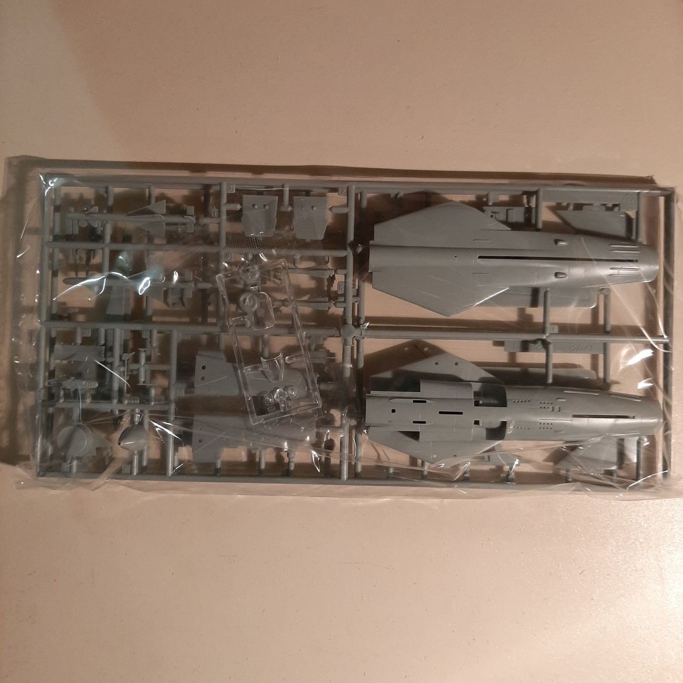 Academy Kit di modellismo & Modellini statici: 1627 ... MIG-23 S Flogger D ... Academy 12445 – Nuovo (secondo la descrizione) da Bonstetten venduto da Benibanny59 3