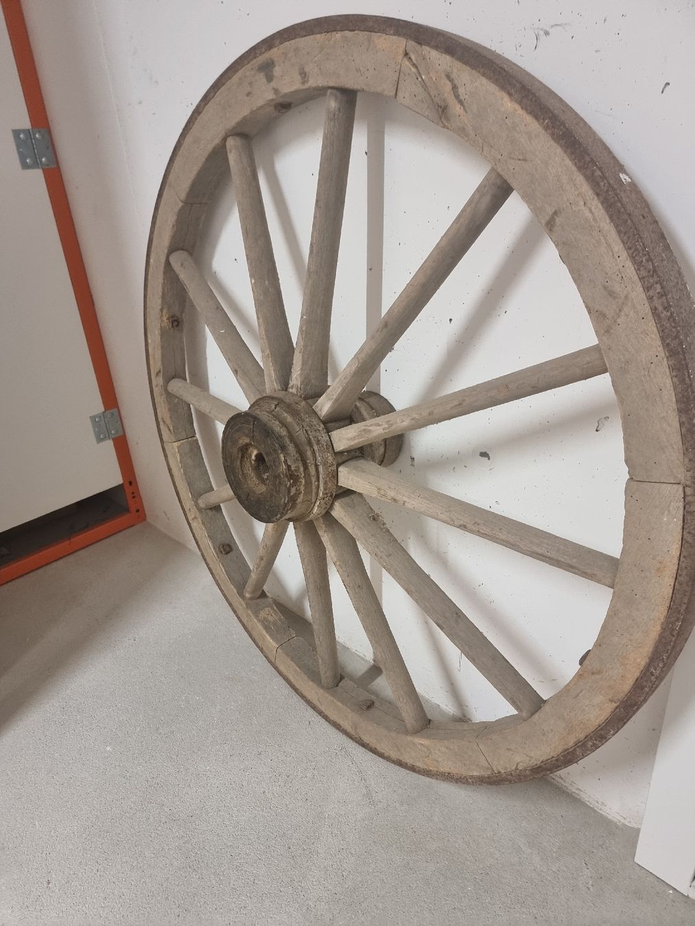 Alle Dekorationen: Wagonrad Deko antik – Gebraucht aus Eglisau von tiger-eye 2