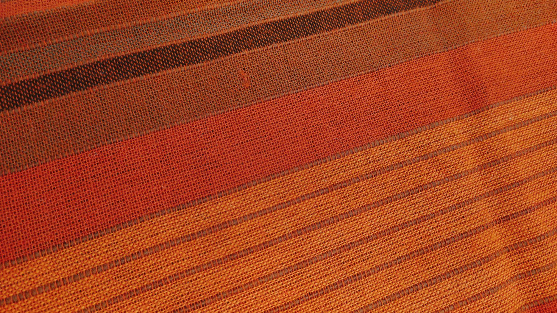 Sonstige Tischwäsche: Tischtuch orange/rostbraun 150x97 cm – Gebraucht aus Chezard St-Martin von Loucail 2