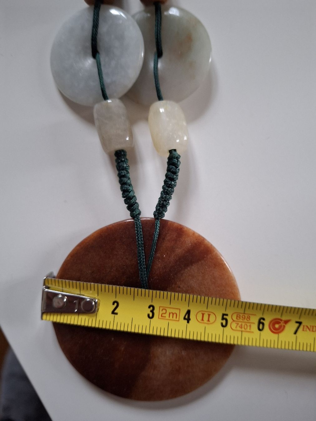 Catenine: Collier en jade brun et vert avec fermoir ajustable – Usato da Lausanne venduto da Cognitia 2
