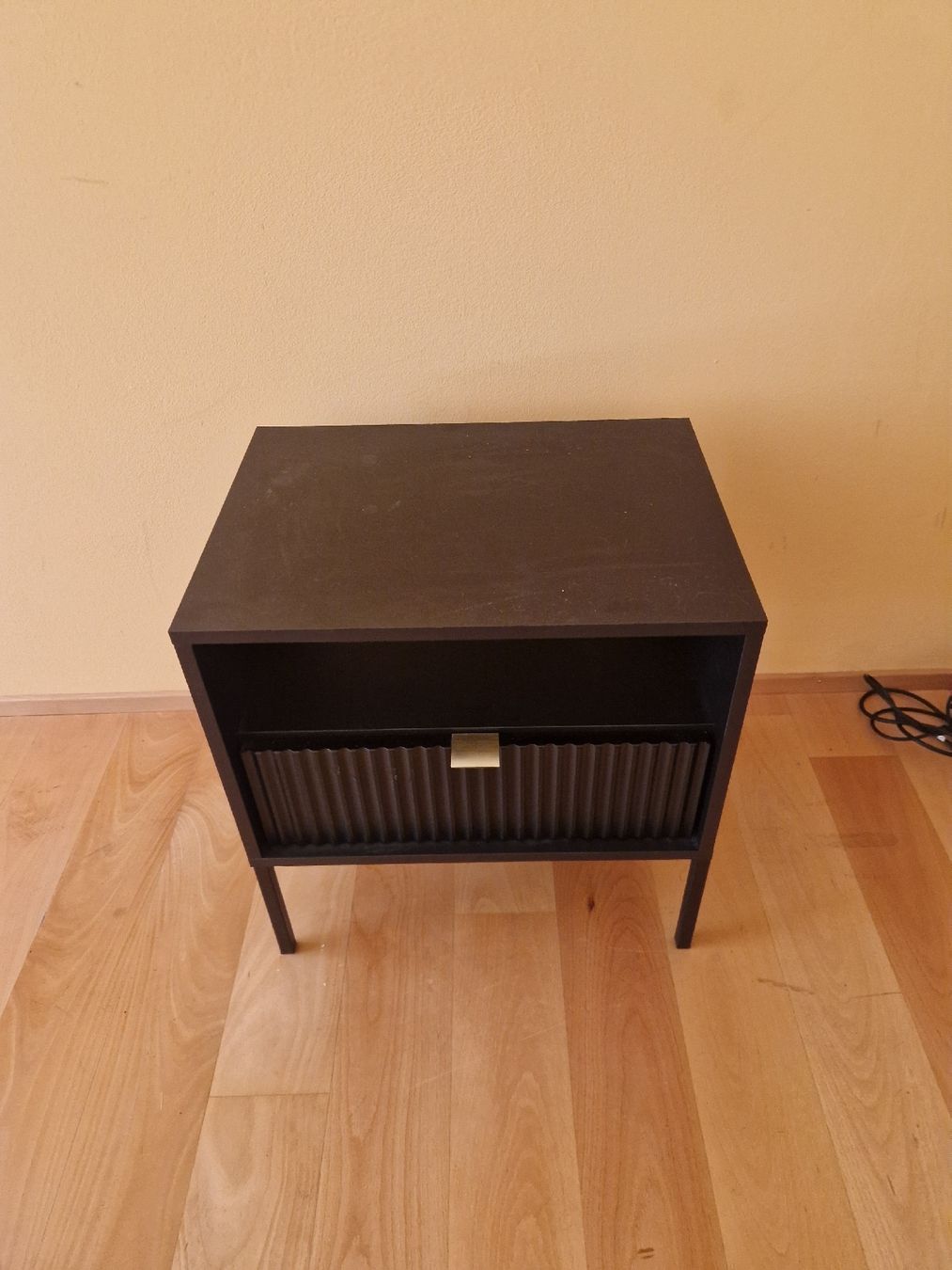 Tables de nuit: Nachttisch  – D'occasion à Winterthur par mau_cn72 1