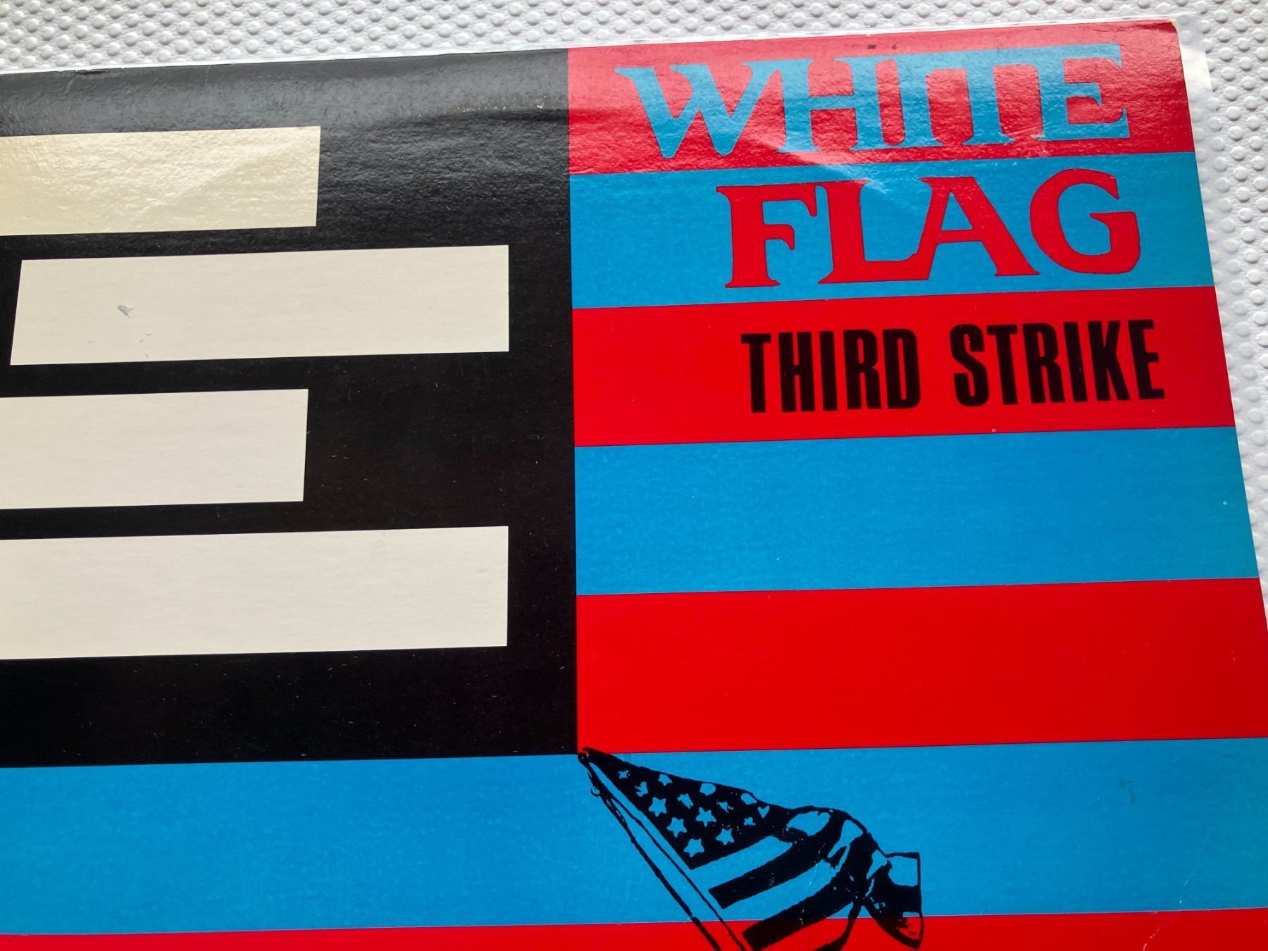 Dischi in vinile: White Flag – Usato da Aarwangen venduto da Jukebox3 1
