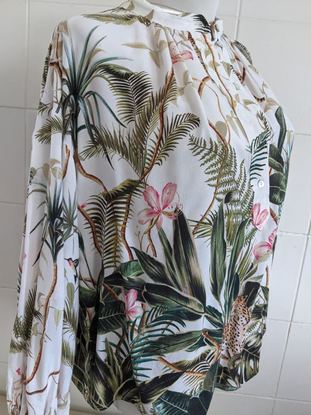 H&M Camicette: Damen Bluse Gr 36 – Usato da Langnau am Albis venduto da Judithsebi
