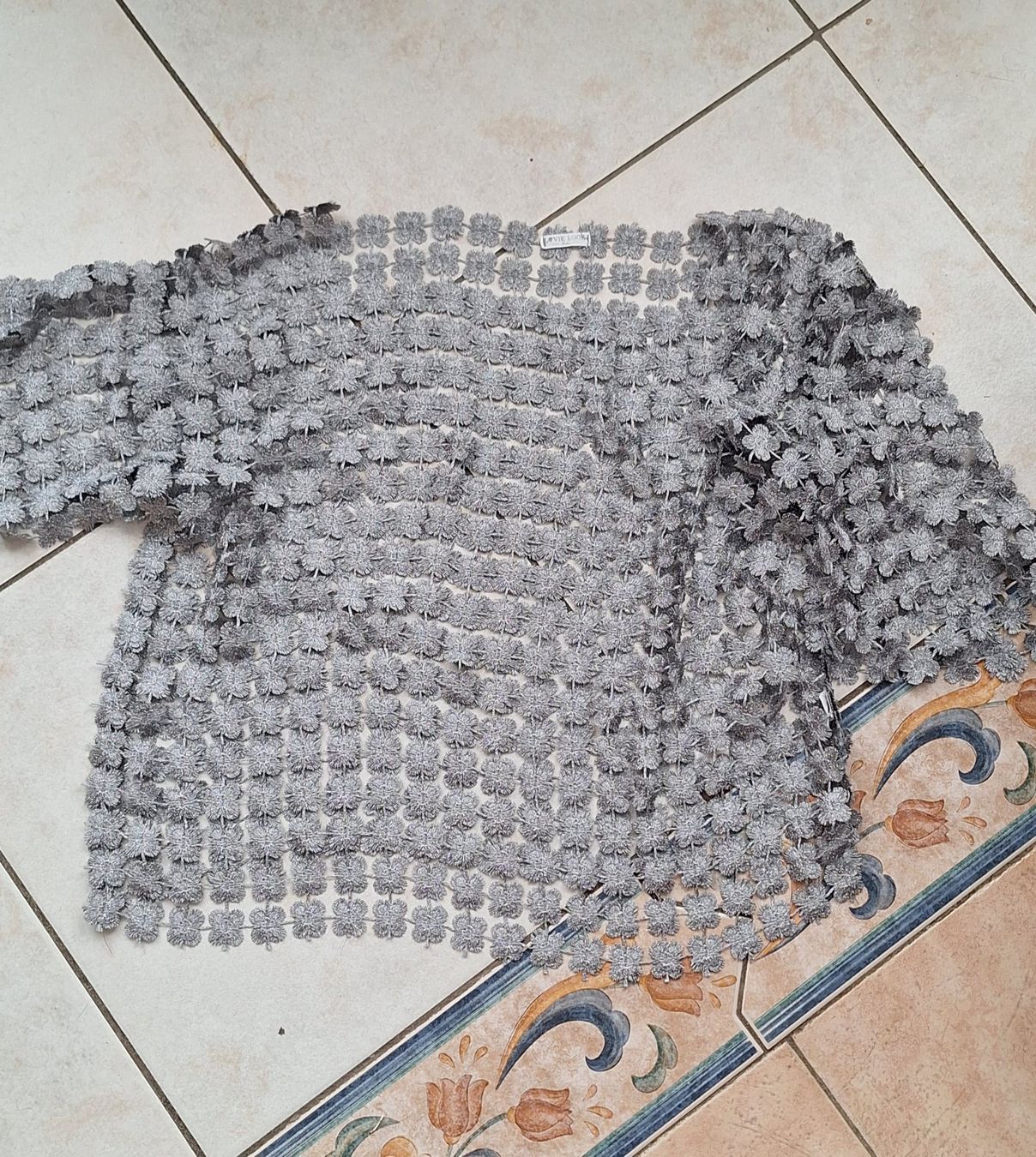 Pullover & Sweatshirts: Pull ajouré argenté 38-40 – Neu (gemäss Beschreibung) aus St-Triphon von Jldr0 3