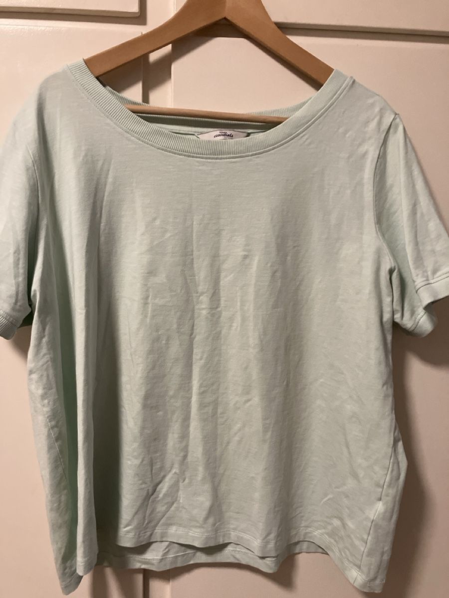 Tchibo T-shirt: T Shirt Tchibo – Usato da Basel venduto da aguona