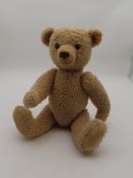 Steiff Teddy Bär mit Knopf & gelber Fahne