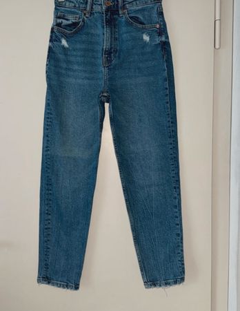 Bershka Mom Slim Jeans Blau Grösse 36 guter Zustand