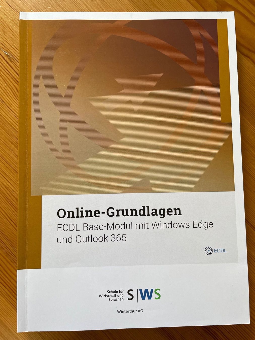 Libri: ECDL Computer Online Grundlagen – Usato da Bassersdorf venduto da Imbusicht