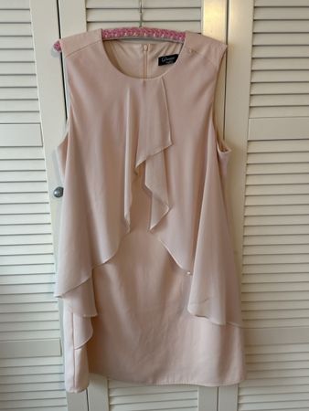 Kleid Yessica C&A ärmellos beige Grösse 44 neuwertig