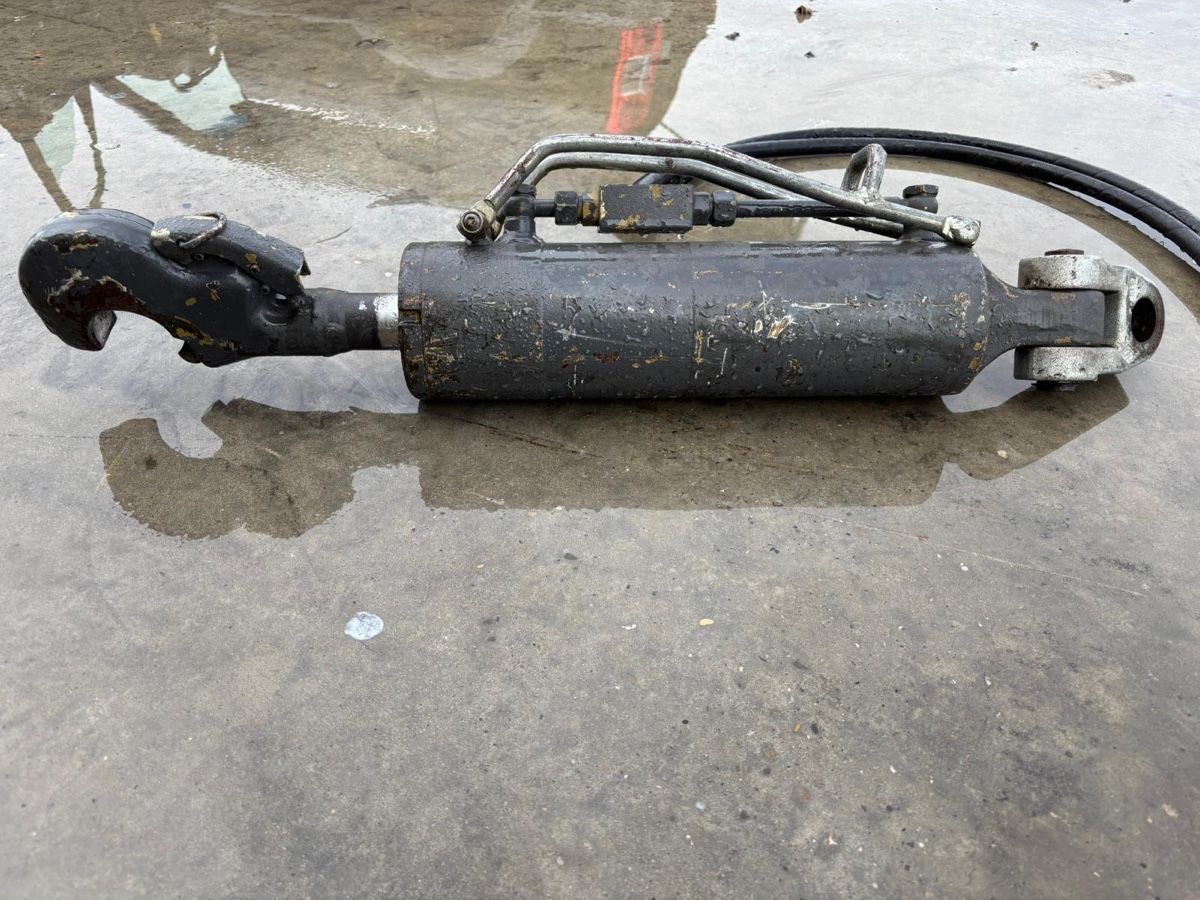Trattori: Hydraulischer Oberlenker Walterscheid – Usato da Kottwil venduto da Michaelb94 3