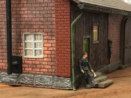 Bahnhofgebäude "Nebendran" H0 1:87 Reliefprofibau 16cm breit