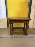 Antiker Holz-Beistelltisch "Castle Furniture" mit Schublade!