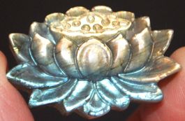 Deko Heilstein L-5744 – Labradorit Lotus Blume 38x24mm 13,6