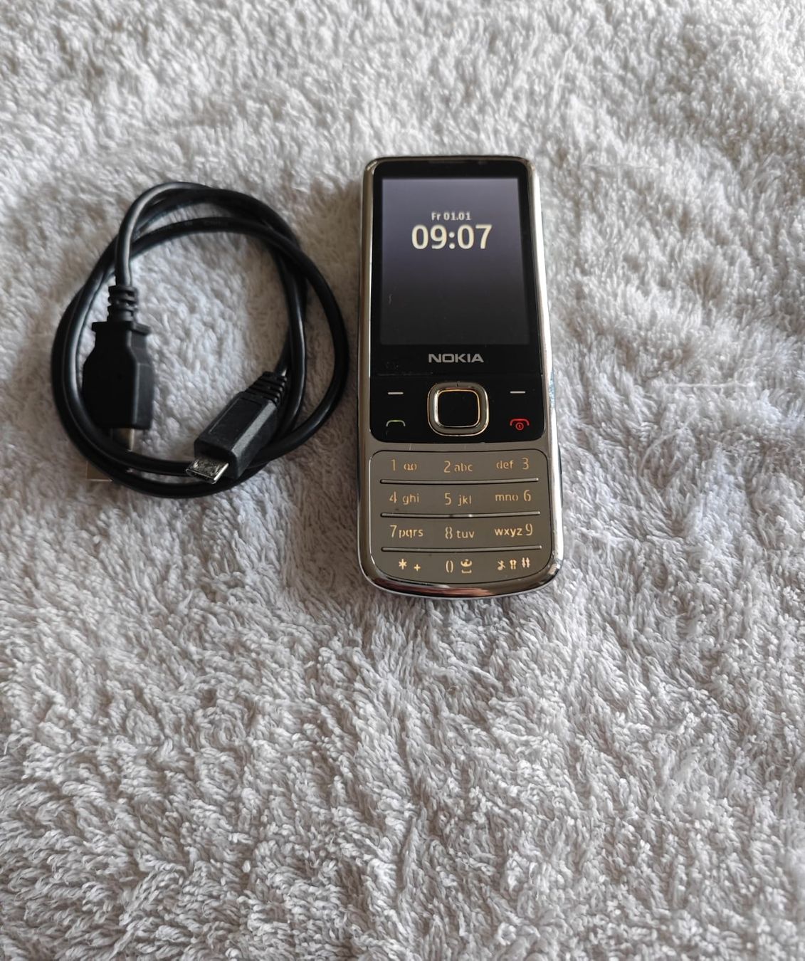 Nokia Telefoni cellulari / Smartphones: Nokia Classic 6700 – Usato da Zollikofen venduto da zar_j67f 8