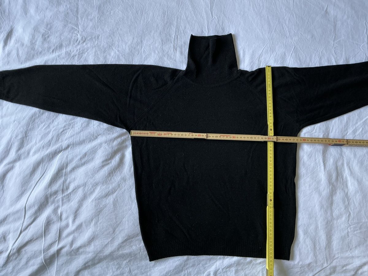 Maglioni & Felpe: Schwarzes Rollkragen Pullover – Usato da Zürich venduto da Janakpur 1