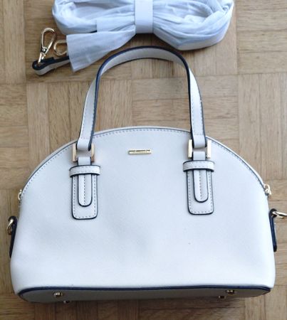 Damen Handtasche weiss Marke Lovevook neuwertig