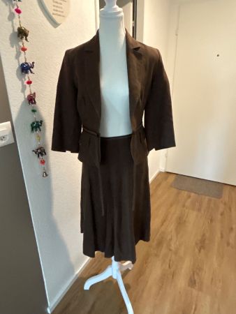 Damen 2-teiler Jacke mit Jupe braun Leinen von Caroll Gr. 36