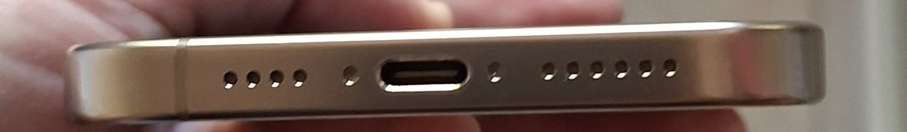 Apple Handys / Smartphones: iPhone 16 pro Max – Gebraucht aus Täsch von nicole_mooser 5