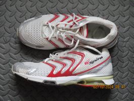 SPORTSCHUHE GR. 45.5