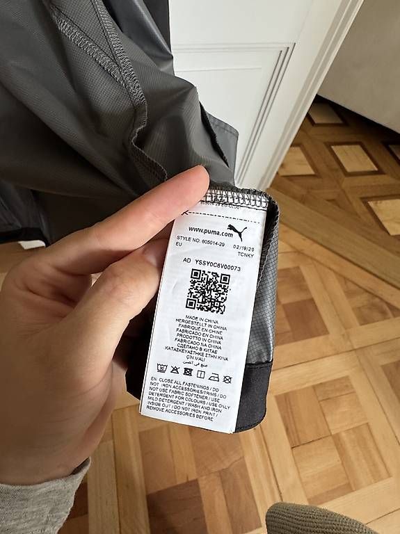 Jacken: Puma Rain Jacket Ferrari Limited Edition, Size: M,  – Gebraucht aus Lausanne von ama_ykl2 3