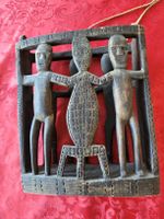 scultura in legno (provenienzaTimor, Indonesia)