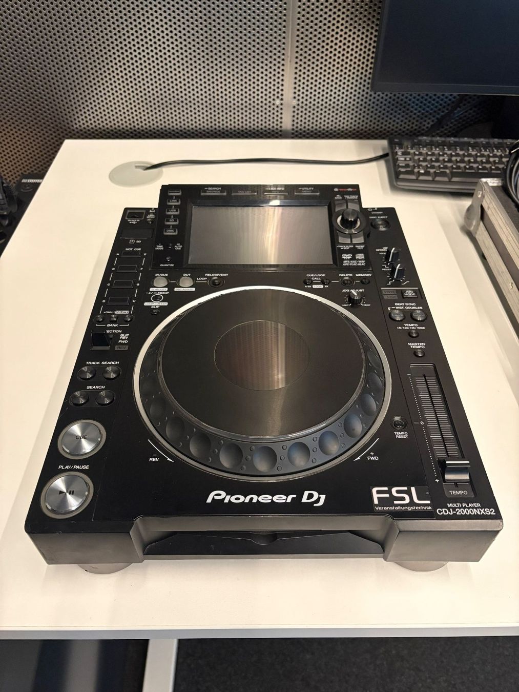 Pioneer Lettore multimediale & Streamer: Pioneer CDJ-2000 NXS2 im Case – Usato da Weinfelden venduto da X7G 2