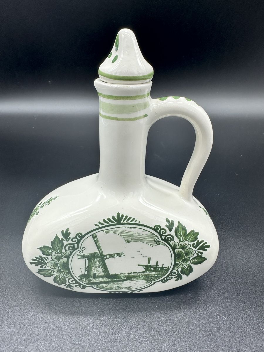 Altro in Stoviglie & Bicchieri: Vintage Delftware Olive Oil Bottle, Green – Usato da Villmergen venduto da JacRon
