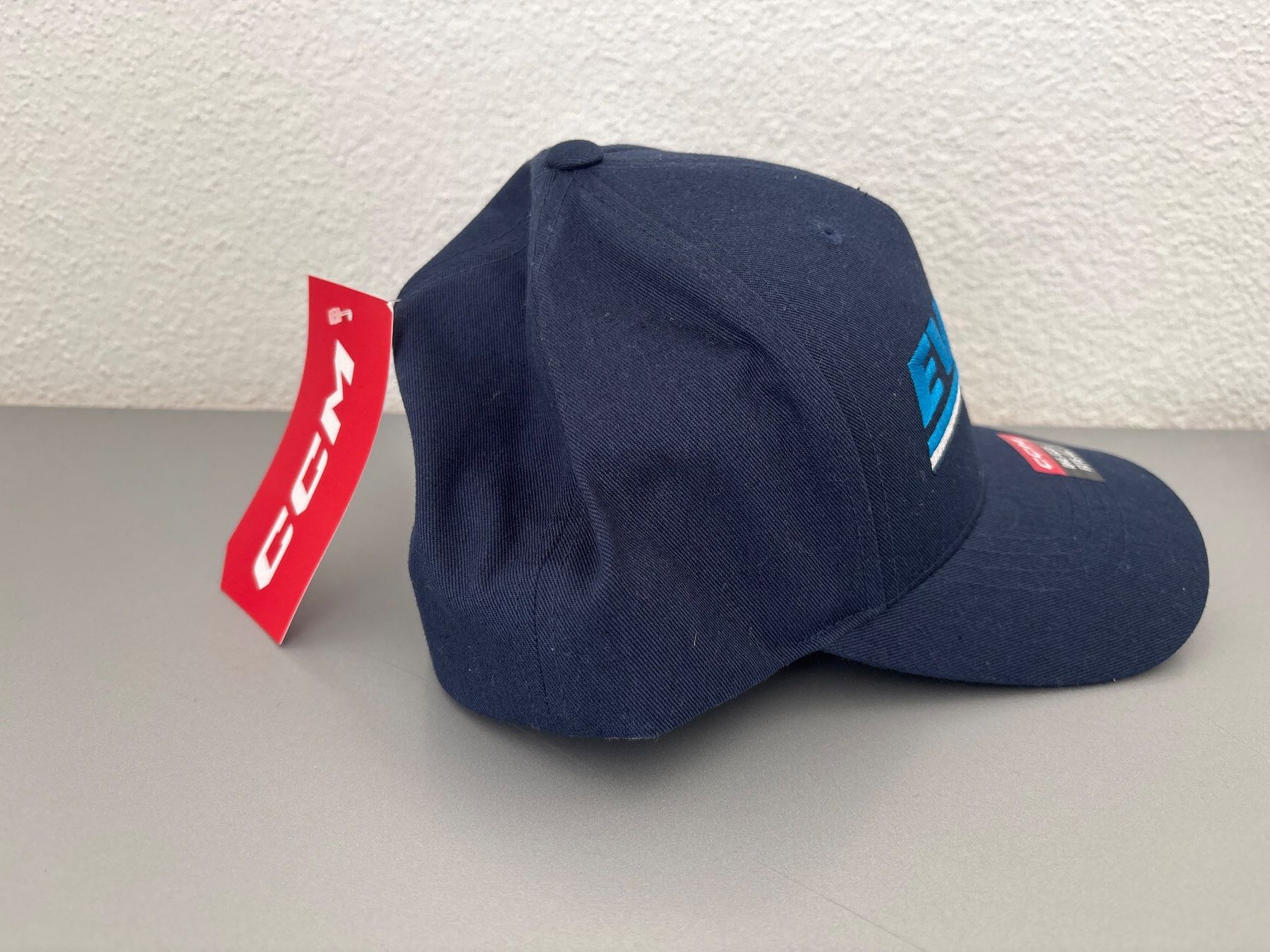 Ccm Canottiere & Pantaloni: EVZ EV Zug CCM One Size Cap Neu – Nuovo e nell'imballaggio originale da Unterägeri venduto da flu_zp5d 3