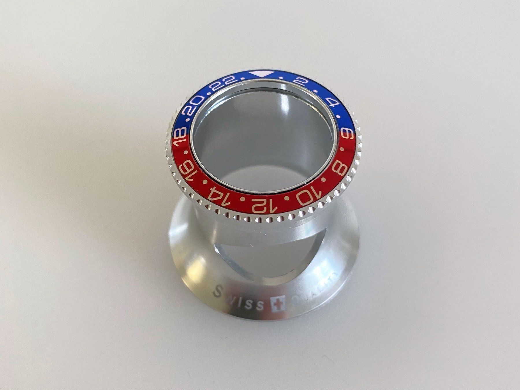 Altro per Ottica: Uhrmacherlupe im GMT Style Pepsi – Nuovo e nell'imballaggio originale da St. Gallen venduto da galluswatches