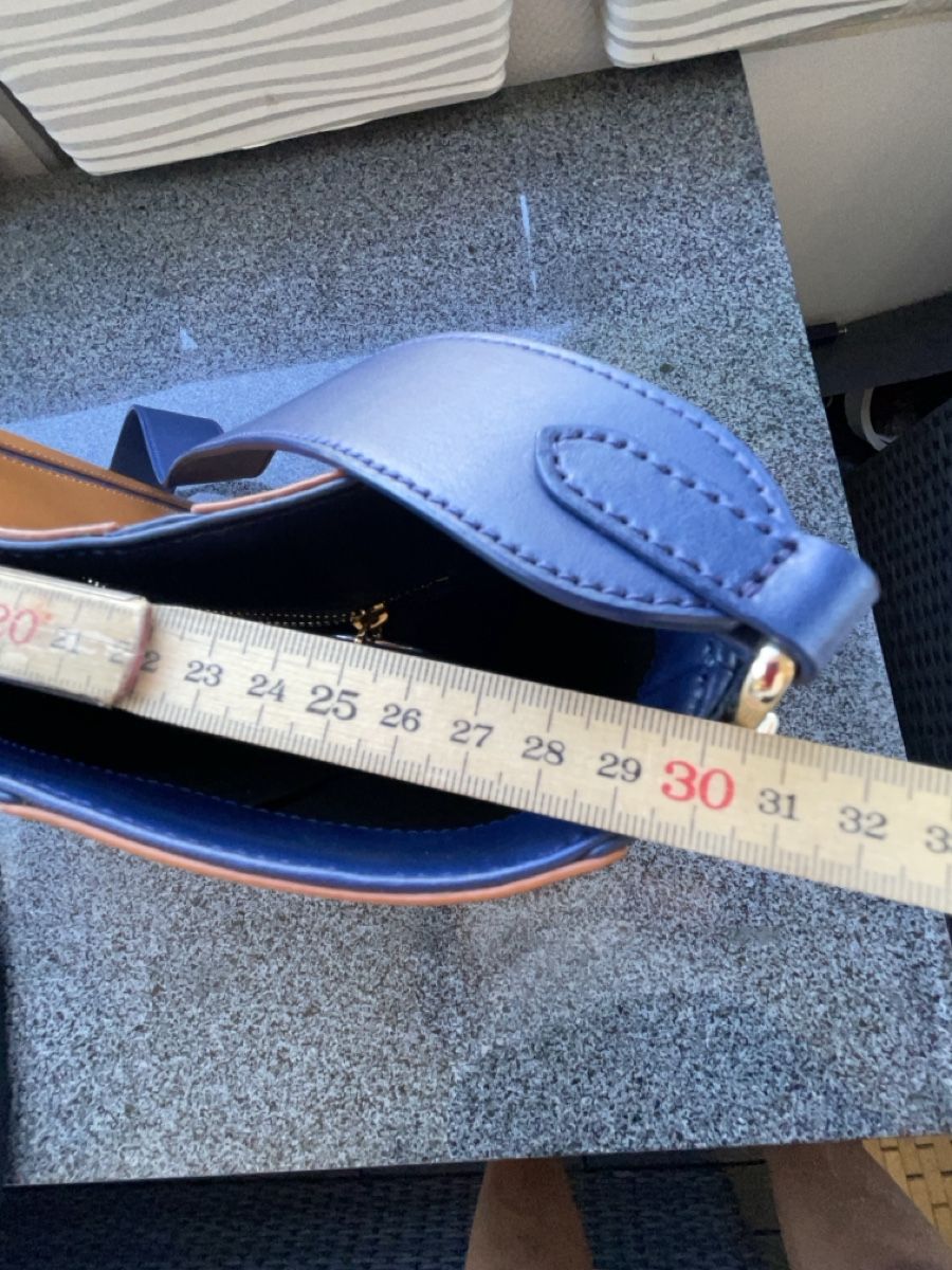 Coccinelle Taschen für Damen: Coccinelle Tasche  – Gebraucht aus Dübendorf von olh_rs5r 5