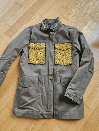 Parka Khaki mit Verzierungen in Gold Gr. M