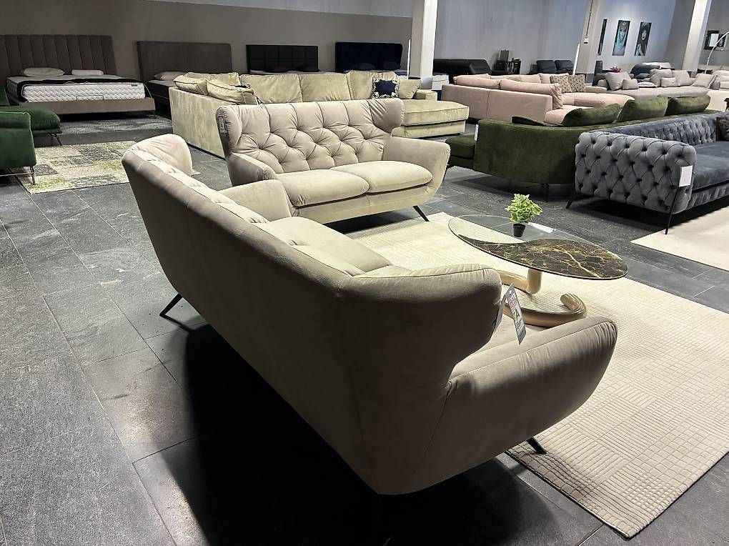 Divani: Designer Sofa  – Usato da Fahrwangen venduto da eli_kc5y 1
