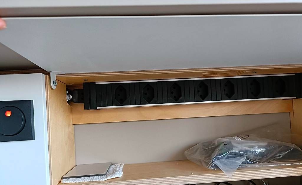 Kommoden: Sideboard hängend – Gebraucht aus Schübelbach von chile01 2