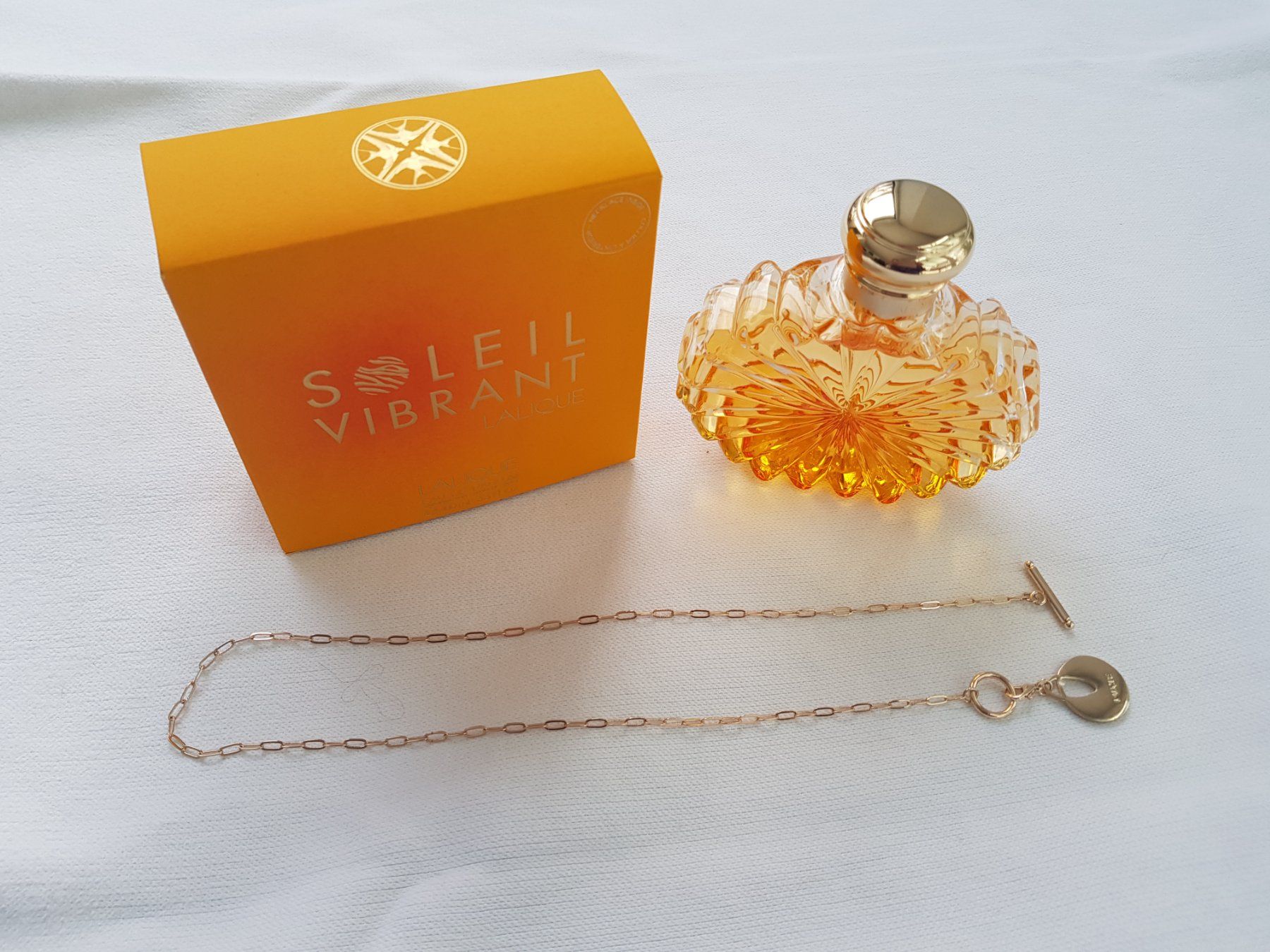 Lalique Parfum & Eau de Toilette: LALIQUE "Soleil Vibrant" Eau de Parfun 100ml – Neu und originalverpackt aus Näfels von SuEdHe 1