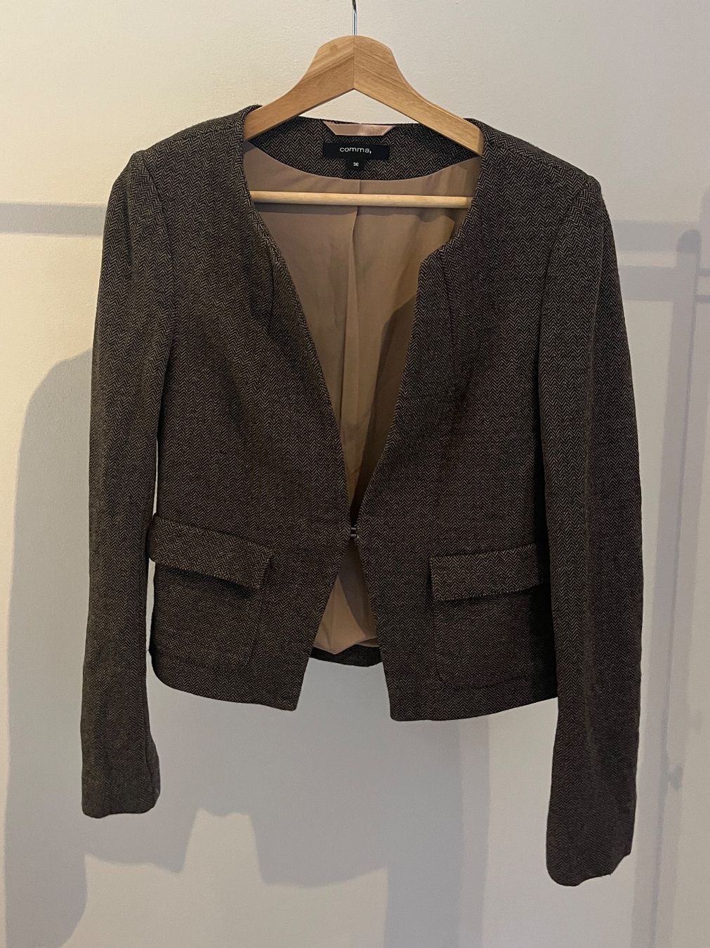 Comma Vestes: Blazer Comma, Taille 36 – D'occasion à Savagnier par taianab