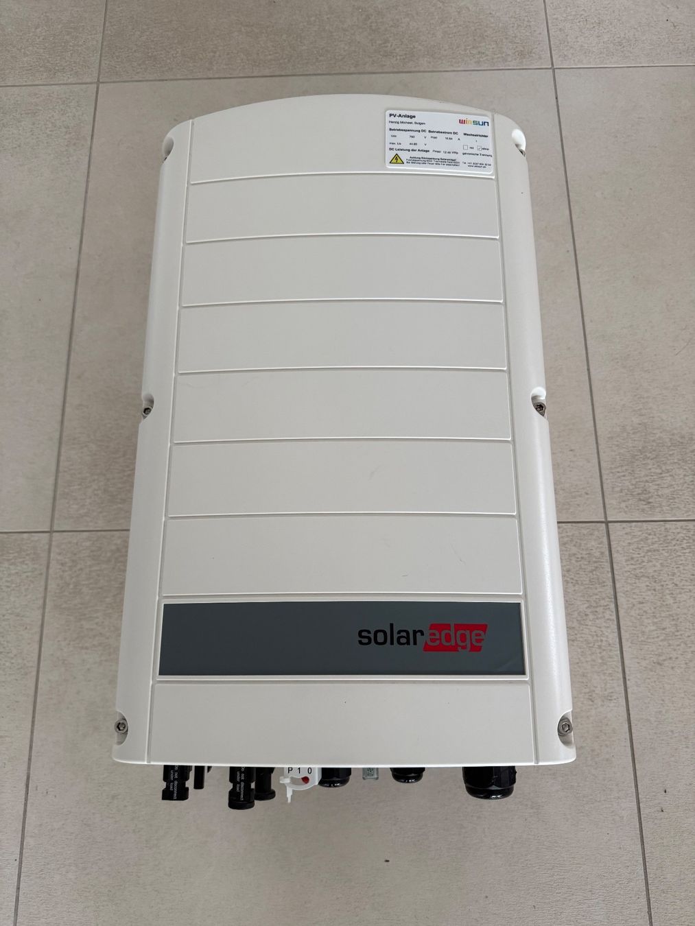 Inverter: Wechselrichter 7E17E4F4-6D / inkl. Wandhalterung – Usato da Sulgen venduto da Alesnevi 2