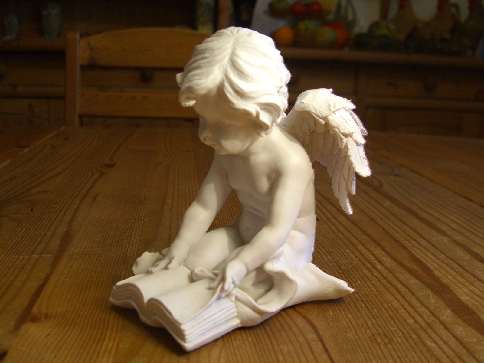 Statuette: herziger Engel mit Buch, Kunststein, neu – Nuovo (secondo la descrizione) da Winterthur venduto da Ghandi5 6
