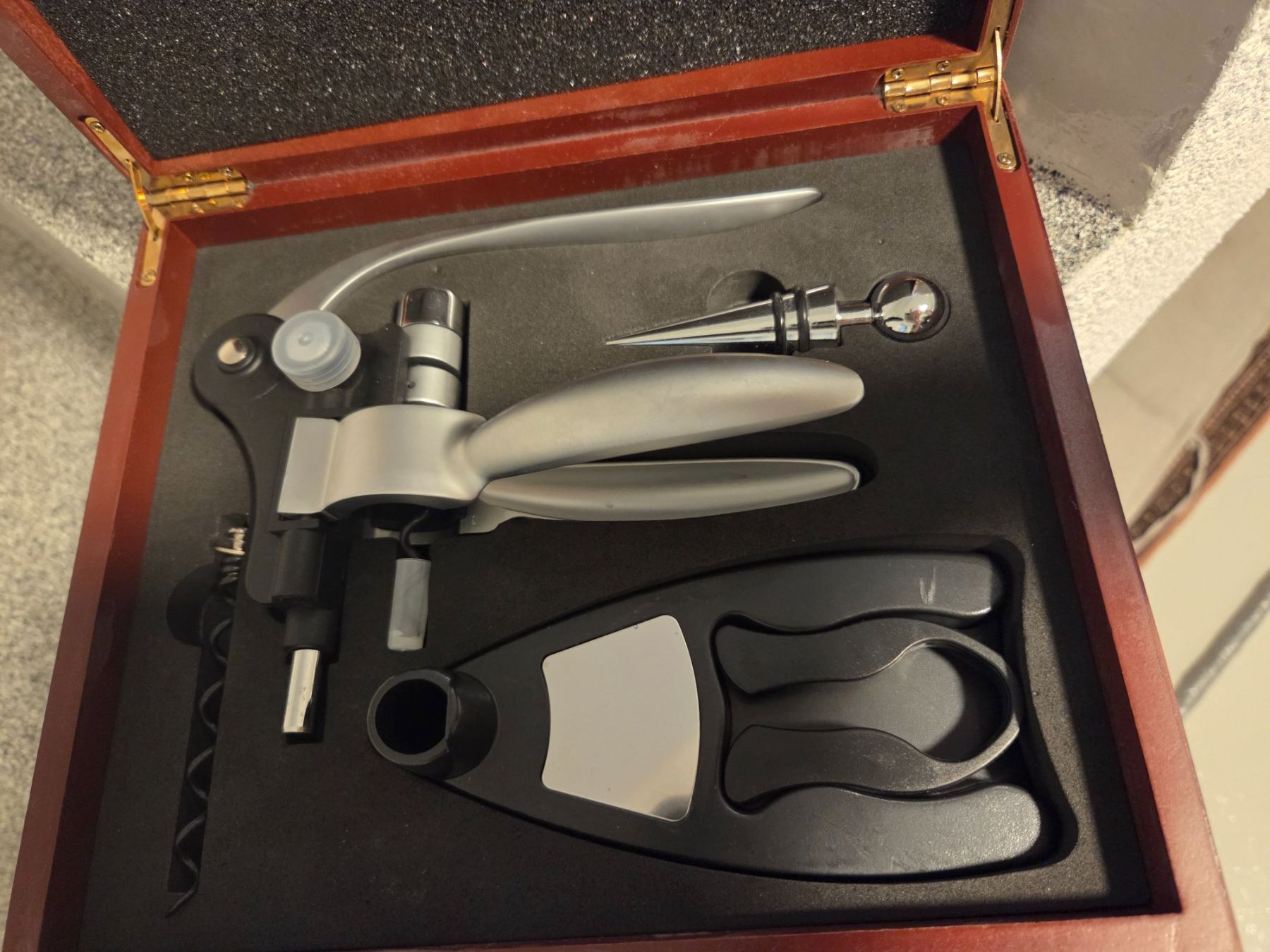 Apribottiglie & Tappi per chiusura: Weinkorkenzieher Set – Nuovo e nell'imballaggio originale da Oberiberg venduto da Dorimahei 1