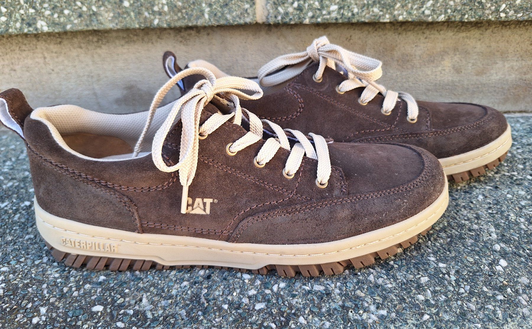 Caterpillar Scarpe da uomo: Sneaker Caterpillar Gr.44, neu – Nuovo (secondo la descrizione) da Neuenhof venduto da melwood