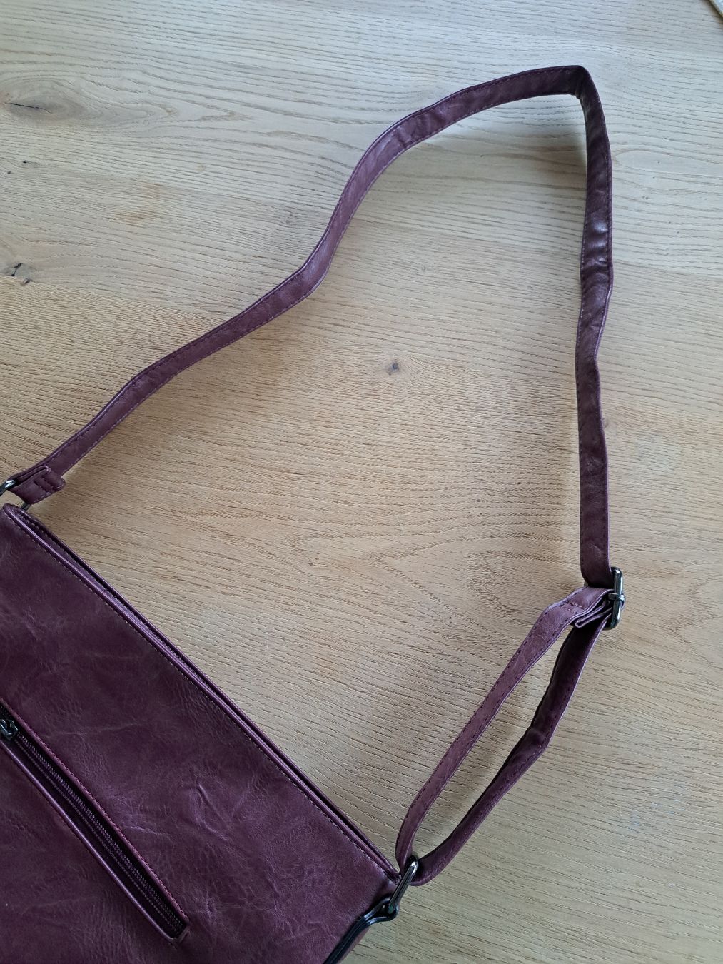 Taschen für Damen: neue Damenumhänge/handtasche,bordeux – Neu (gemäss Beschreibung) aus Ebnat-Kappel von Zurk 4