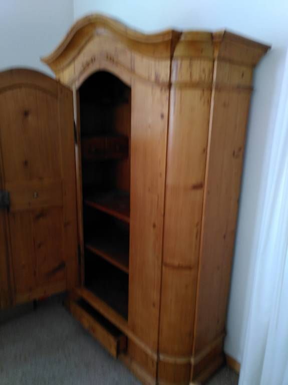 Armadi: Bodenseeschrank antik – Usato da Rüti ZH venduto da Retisch 1