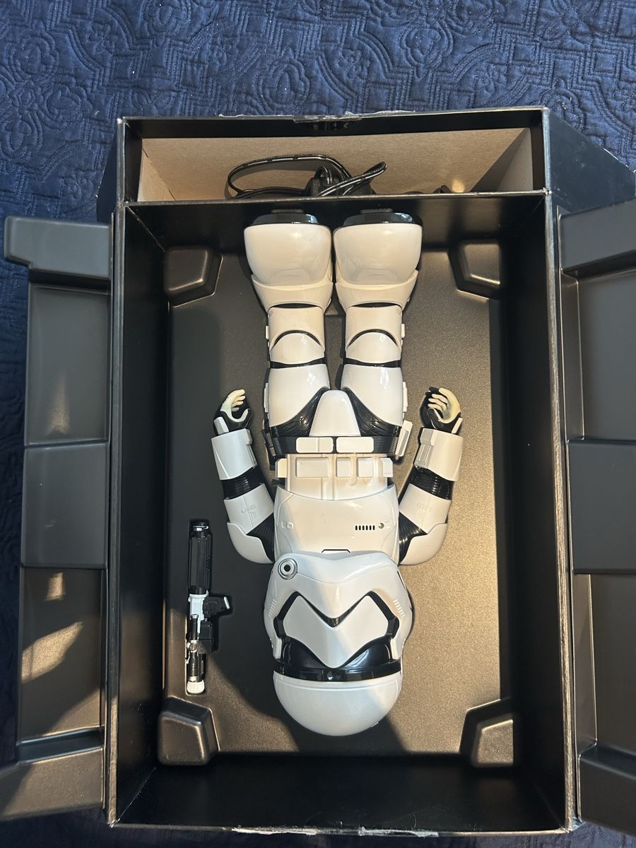 Star Wars Giocattoli: Ubisoft stormtrooper – Usato da Lausanne venduto da regulaandjames