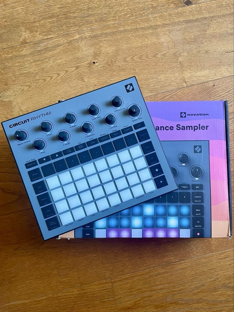 Novation Musikinstrumente: Circuit Rythm Novation – Gebraucht aus La Croix-de-Rozon von gesbib