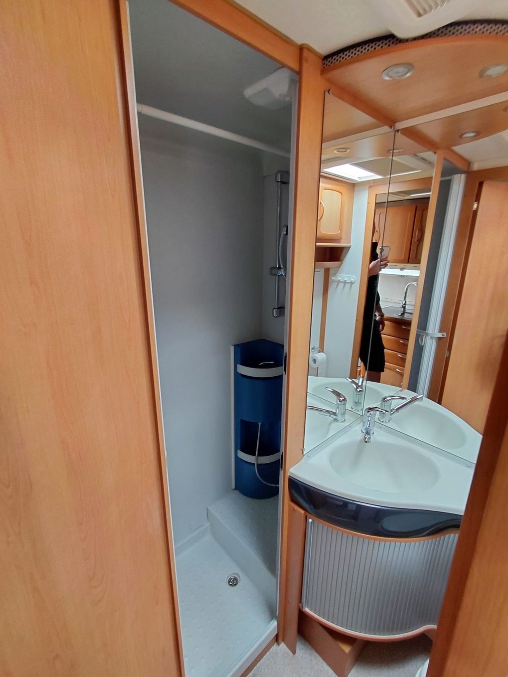 Eura Mobil Veicoli da campeggio: Wohnmobil (Eura) – Usato da Ballwil venduto da bibiwunderli 6