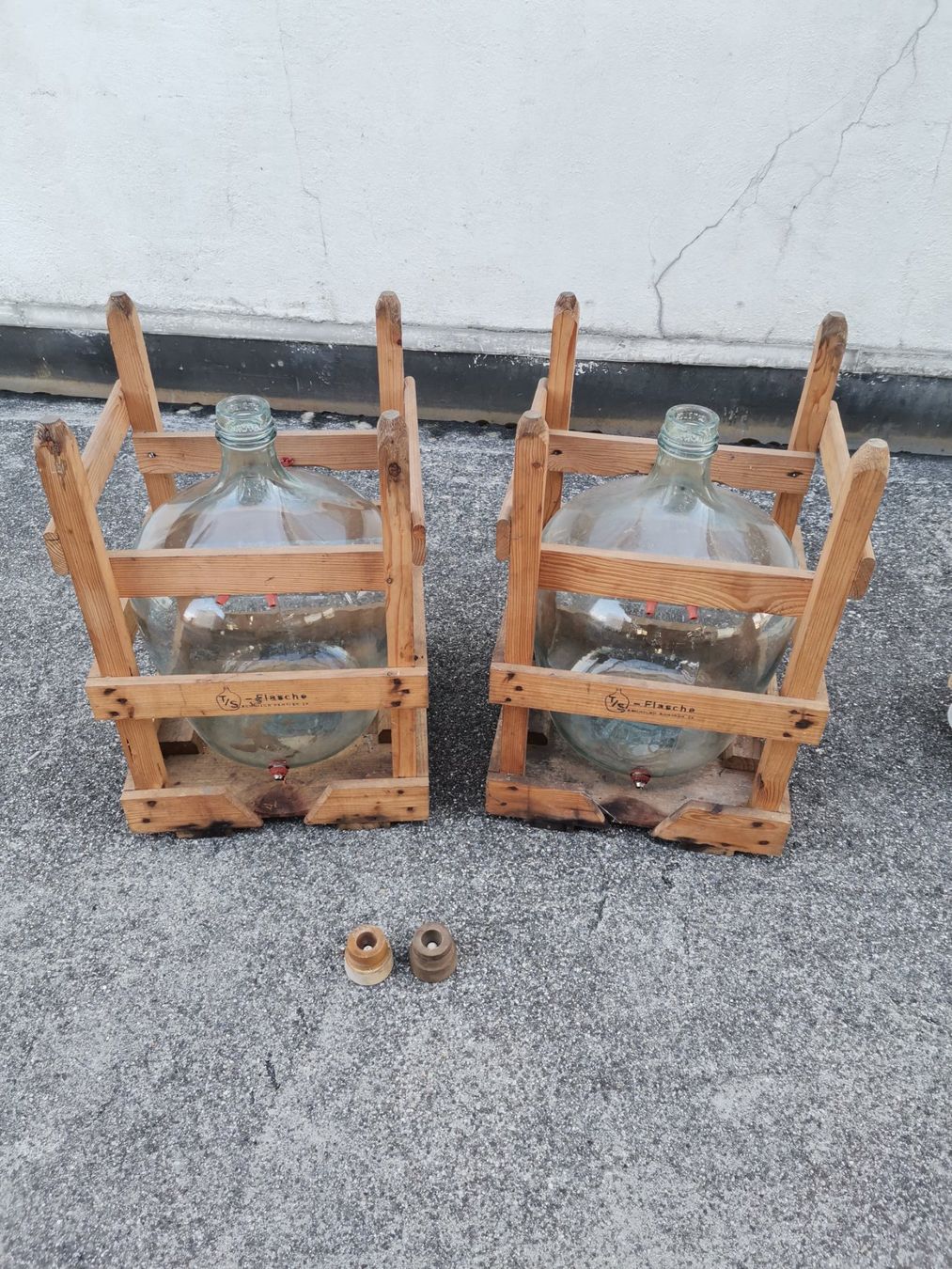 Accessoires: Mostflaschen, Grosseflaschen, Mostflaschen, Flaschen – D'occasion à Wiedlisbach par materialkreislauf